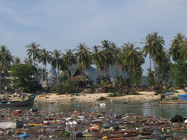 Tsunami Thailand Phi Phi Island 2004